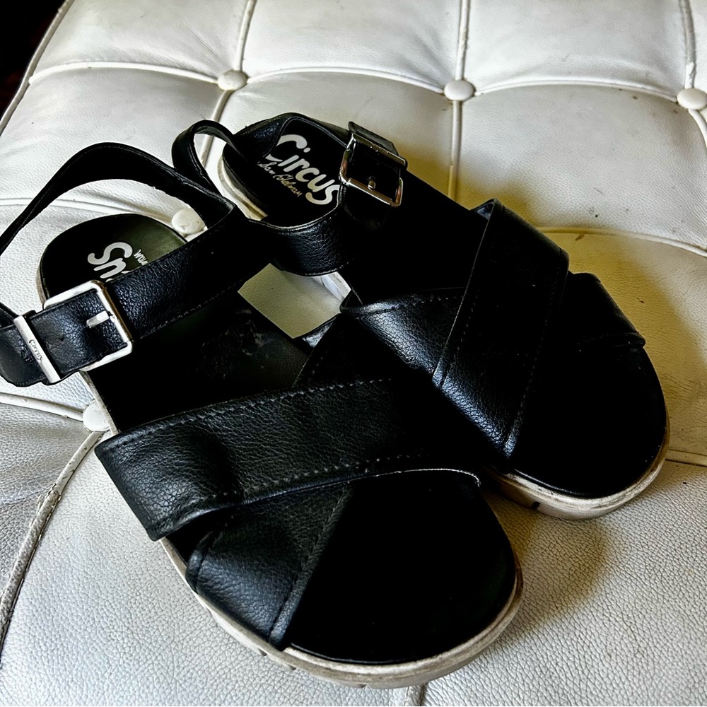 Circus by Sam Edelman Black Leather Sandals sz 10 good condition